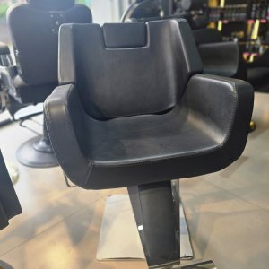 Reclining Barber Chair